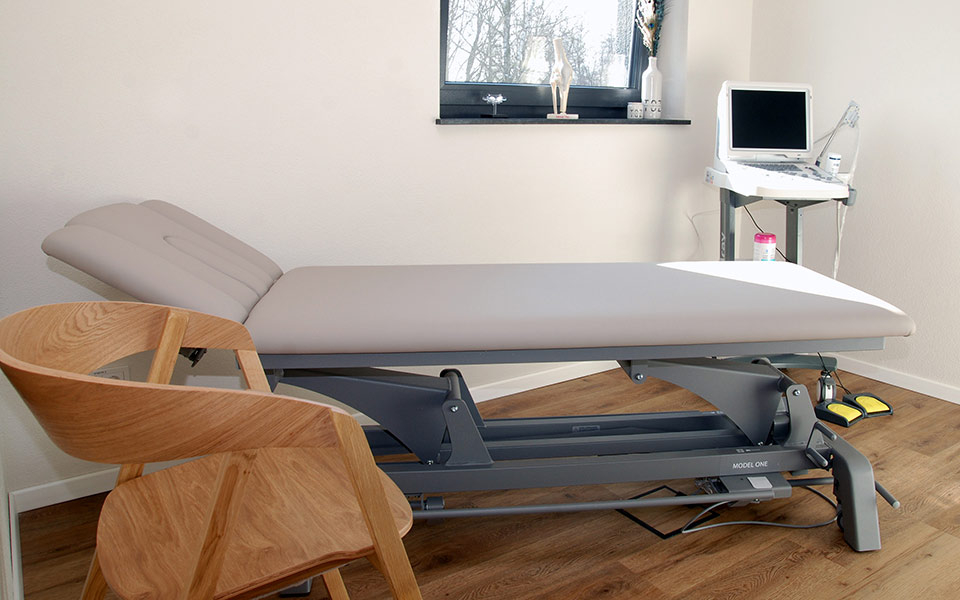 Praxis Dr. Scherrer Behandlungszimmer
